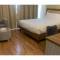 Отель OYO Townhouse 156 Rose Hotel Apartments