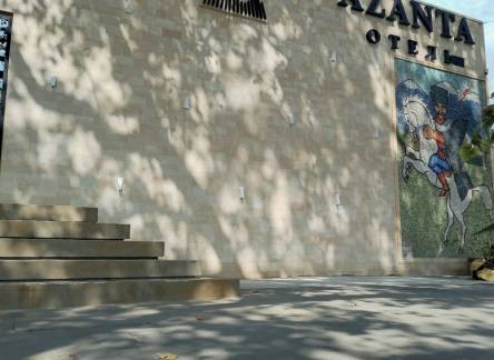 Отель Azanta Hotel