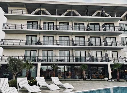 Отель Riviera Hotel