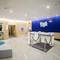 Отель Holiday Inn Express Sanya Bay