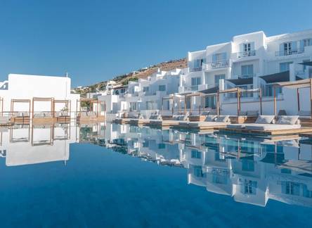 Отель Manoulas Beach Mykonos Resort
