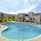 Отель Ninos Serena Holiday Resort
