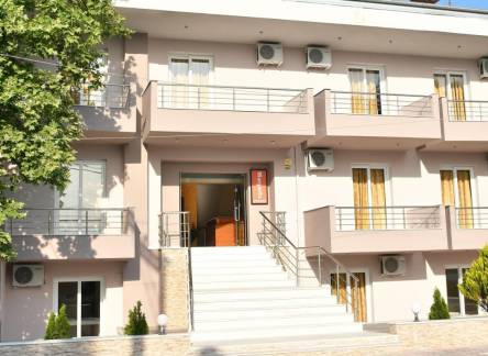 Отель Margarita Apartments