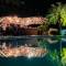 Отель The Reef Resort
