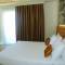 Отель Kraal Hotel Vlore
