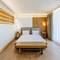 Отель Sea Breeze Resort & Residences