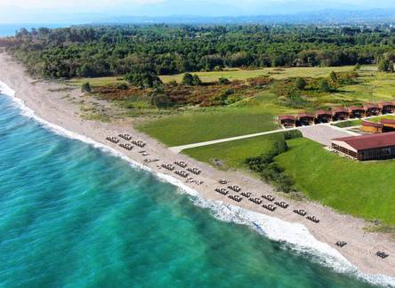 Отель Garuda Beach Village