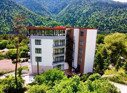 Отель Emerald Hotel