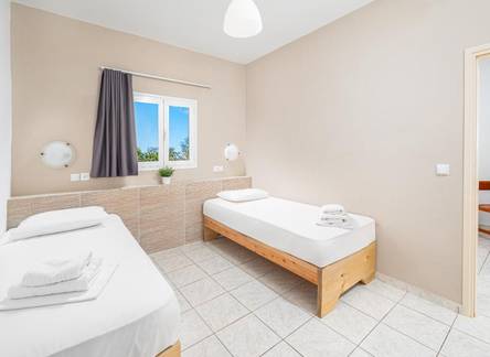 Отель Mylos Apartments