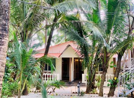 Отель Chique Shanti Resort