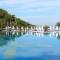 Отель Hillside Beach Club