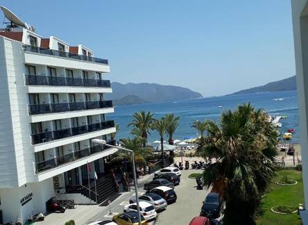 Отель Mert Seaside Hotel
