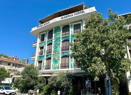 Отель 39 Kalamis Marina Hotel & Restaurant