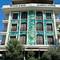 Отель 39 Kalamis Marina Hotel & Restaurant