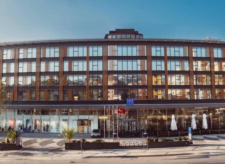 Отель TRYP by Wyndham Istanbul Dolapdere