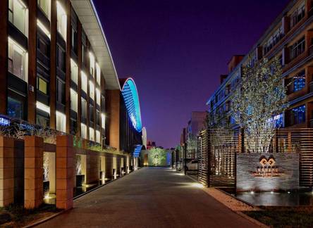 Отель Gloria Plaza Hotel Dongsheng