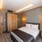 Отель The Nirvanas Hotel