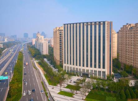 Отель LJZ Supreme Tower