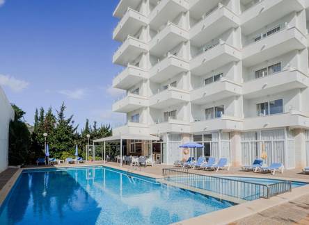 Отель Apartamentos La Santa Maria