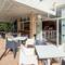 Отель Apartamentos La Santa Maria