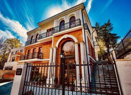 Отель Lileo Hotel And Winery