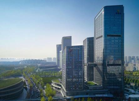 Отель Novotel Xi'an Aden