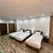 Отель Ayvan Plaza Hotel