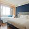 Отель Holiday Inn Express Xi'an Ancient Town West, an IHG hotel
