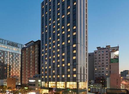 Отель Nine Tree Hotel Dongdaemun