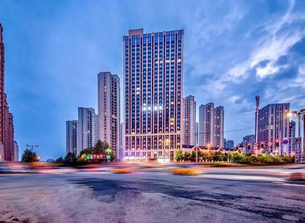 Отель Mercure Harbin West Railway Station