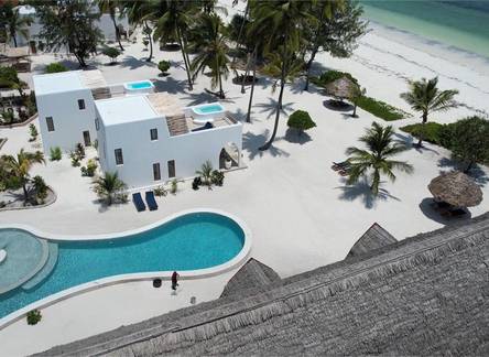 Отель Kijani Beach Villas