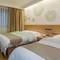 Отель GreenTree Inn Beijing Dongcheng District Wangfujin South Luogu Lane Houhai Express Hotel