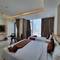 Отель XO Hotel & Apartments
