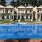 Отель Areca Resort Cay Cau