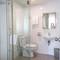 Отель Common Inn Thao Dien