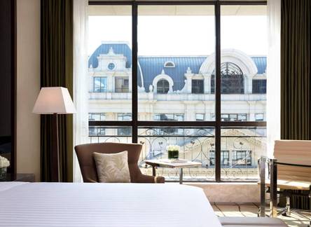 Отель Courtyard by Marriott Shanghai Changfeng Park