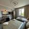 Отель Seven City Hotel