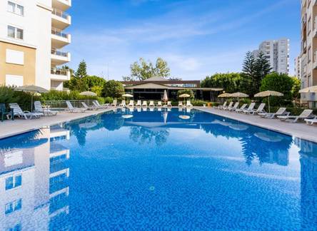Отель River Park Residence Lara