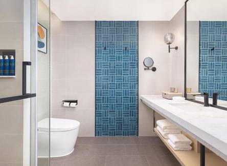 Отель Four Points by Sheraton Haikou International Airport