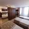 Отель Perapolis Hotel