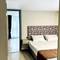 Отель Toprak City Hotel Antalya