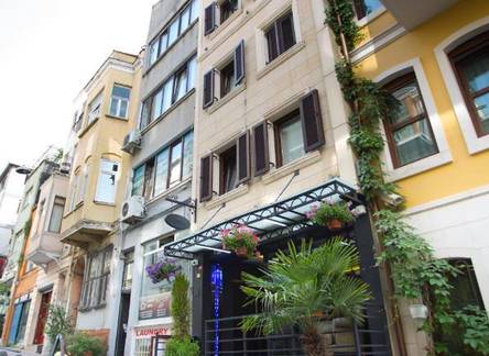 Отель T-Square Residence