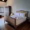 Отель The Deer Park Hotel