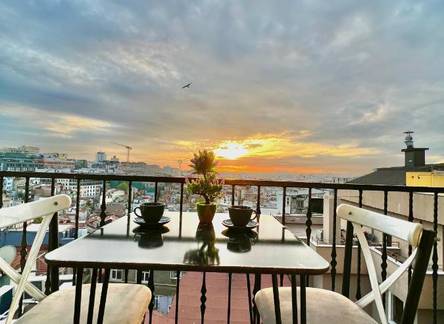Отель Taksim Larissa Hotel