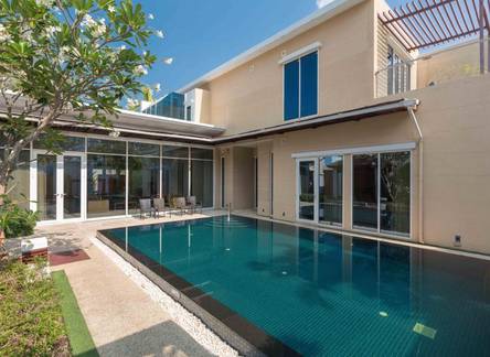 Отель Andaman Pool Villas