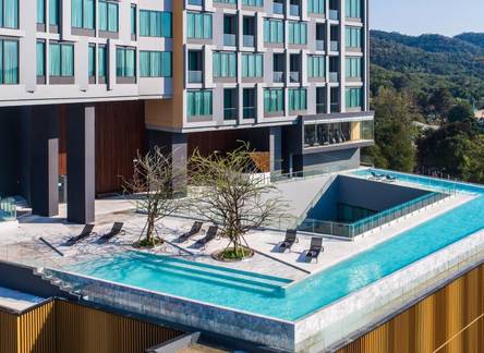 Отель Arize Hotel Sri Racha