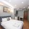 Отель Taxim Sunpera Suites