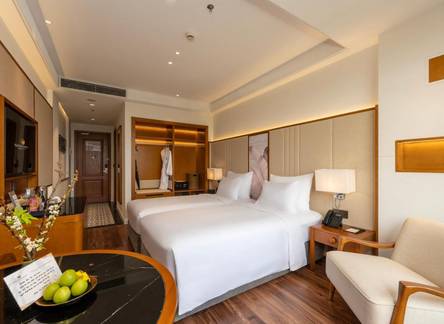 Отель Nesta Hoian Resort & Spa