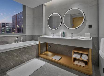 Отель Hilton Garden Inn Beijing Haidian Daoxiang Lake