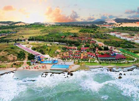 Отель Adora Bay Ke Ga Beach Resort 